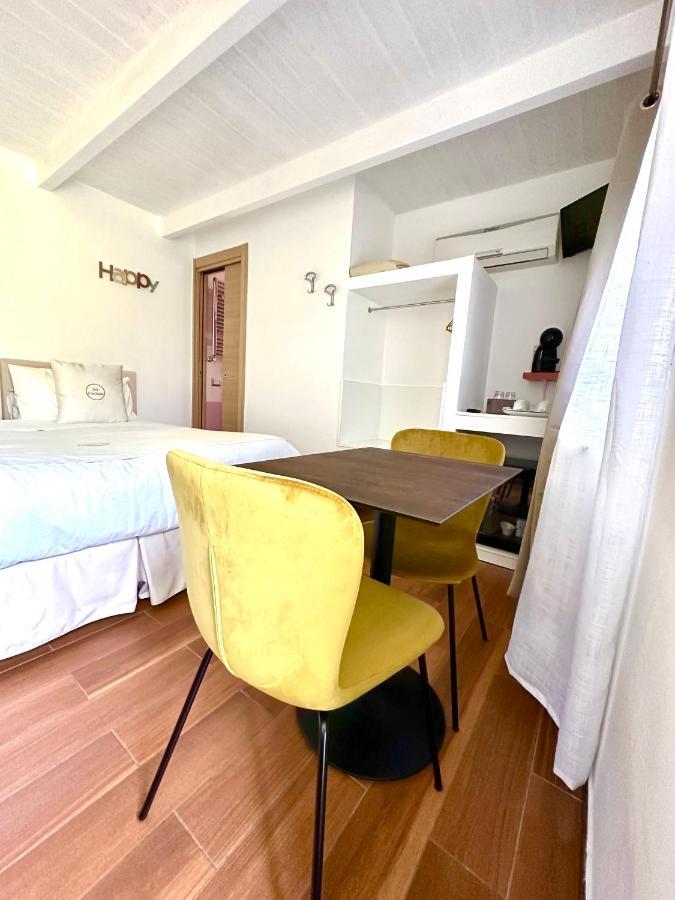 La Casa (Adults Only) Bed & Breakfast Bari Bagian luar foto